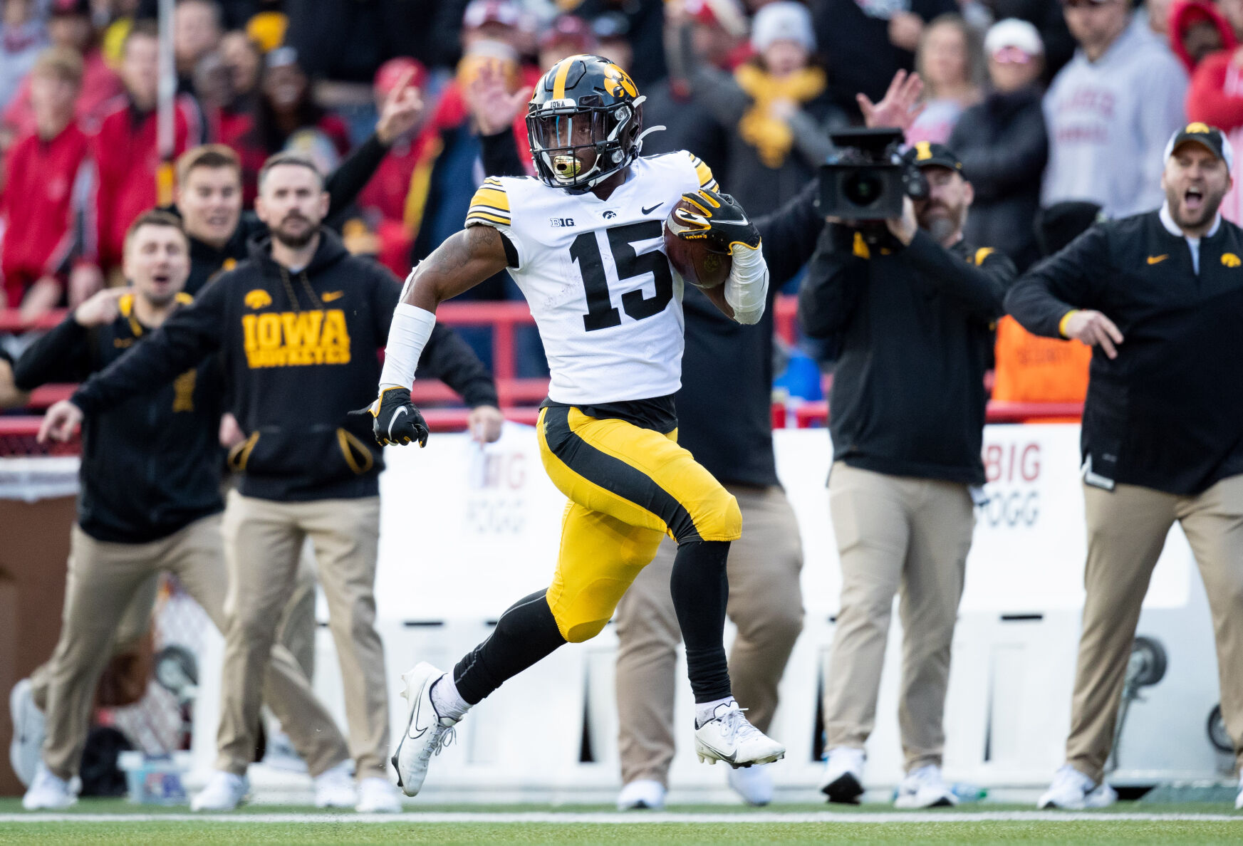 112721-owh-spo-nebraskaiowa-em14.jpg
